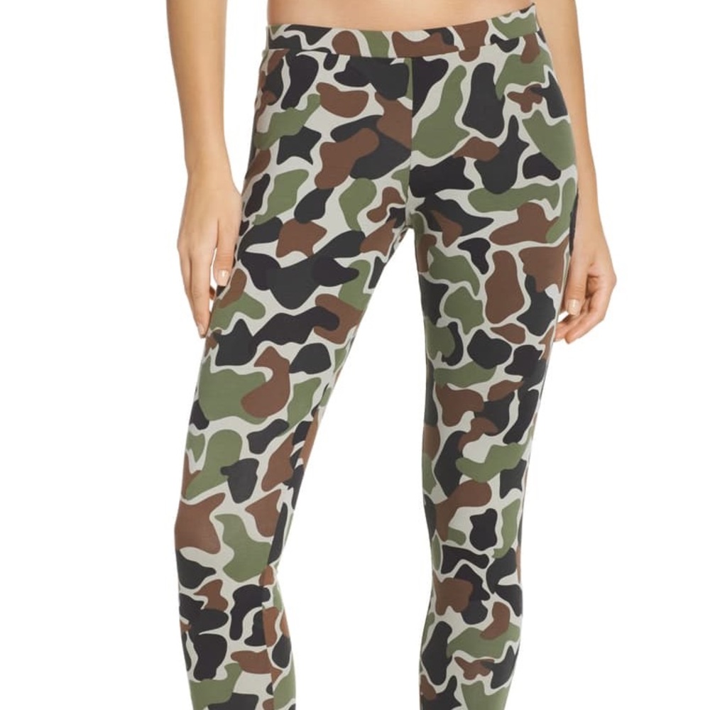 ❗️SOLD❗️Adidas Camo Tights